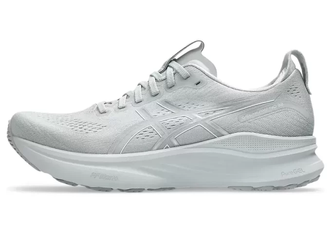 GEL-KAYANO 32 LEVEÄ GEL-KAYANO 32 LEVEÄ