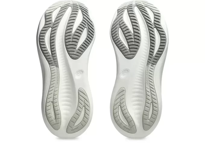 GEL-NIMBUS 27 LEVEÄ