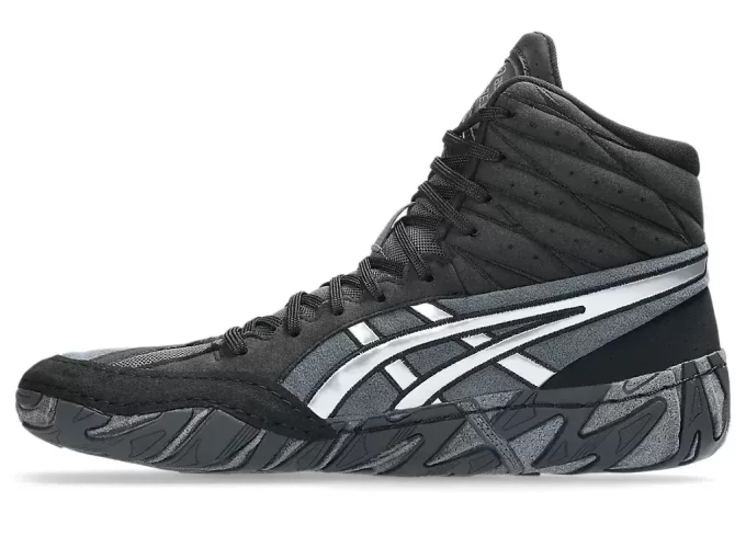 HYÖKKÄÄJÄ 6 HYÖKKÄÄJÄ 6