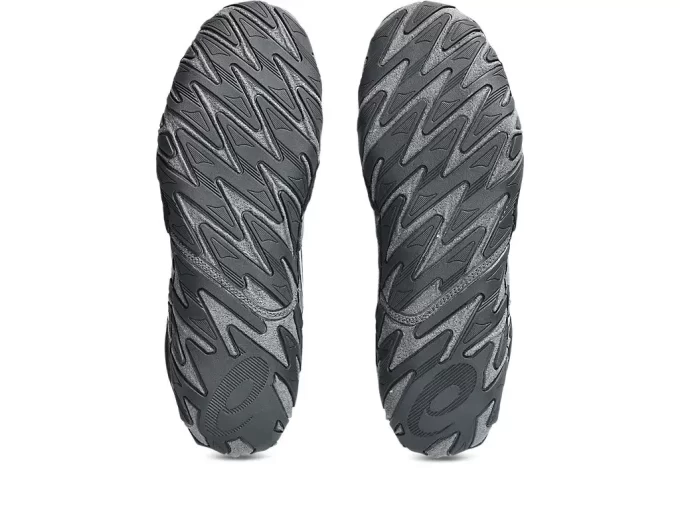 HYÖKKÄÄJÄ 6 HYÖKKÄÄJÄ 6