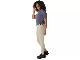 JOUSTAVA LYHYTHIHAINEN TOPPI