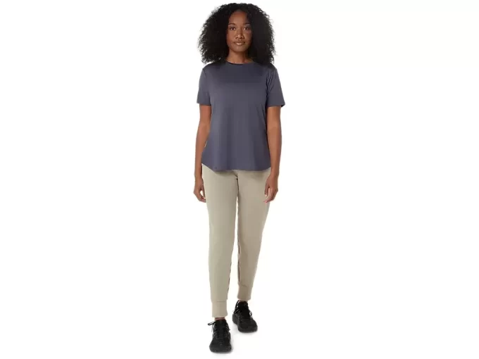 JOUSTAVA LYHYTHIHAINEN TOPPI