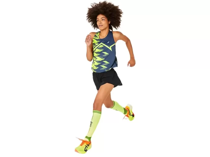 KEVYT GRAAFINEN TOPPI