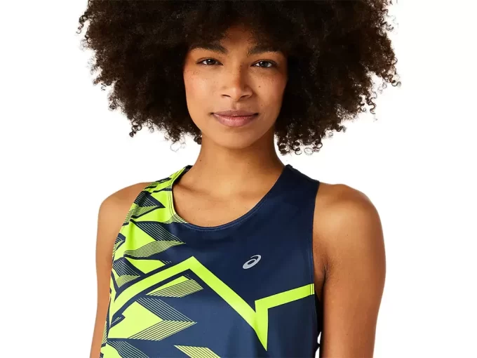 KEVYT GRAAFINEN TOPPI