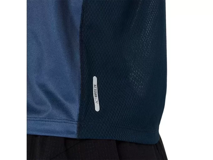 KEVYT GRAAFINEN TOPPI