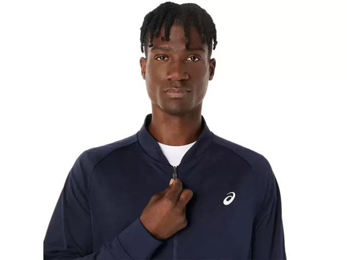 Lämmittelytakki kentälle