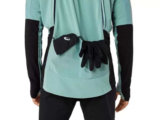 MAANTIE-TALVITAKKI MAANTIE-TALVITAKKI