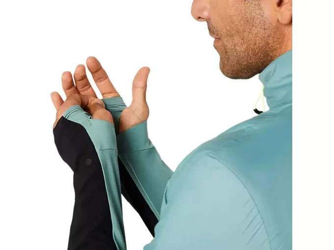 MAANTIE-TALVITAKKI MAANTIE-TALVITAKKI