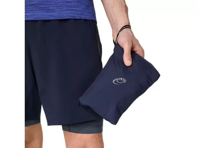 MAANTIETÄVARUSTETTU PAKETTAVA TAKKI