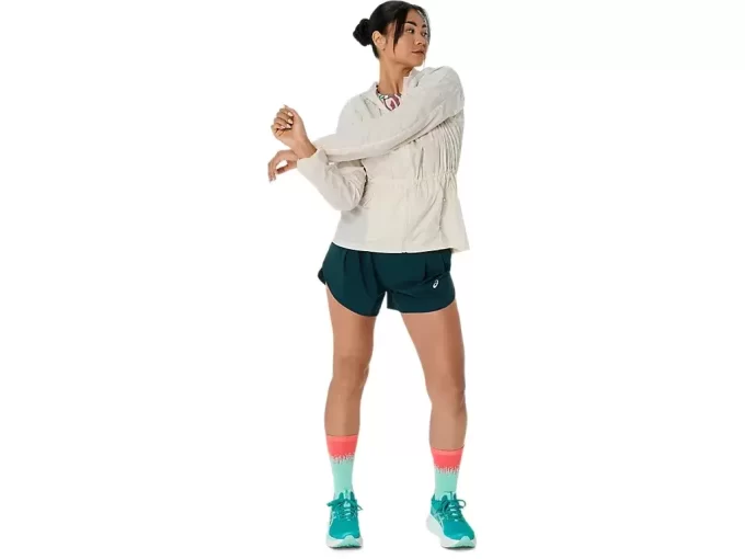 MAANTIETÄVARUSTETTU PAKETTAVA TAKKI