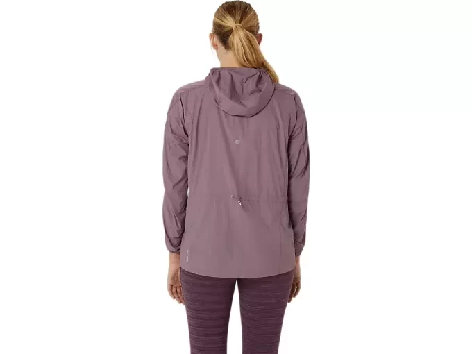 MAANTIETÄVARUSTETTU PAKETTAVA TAKKI