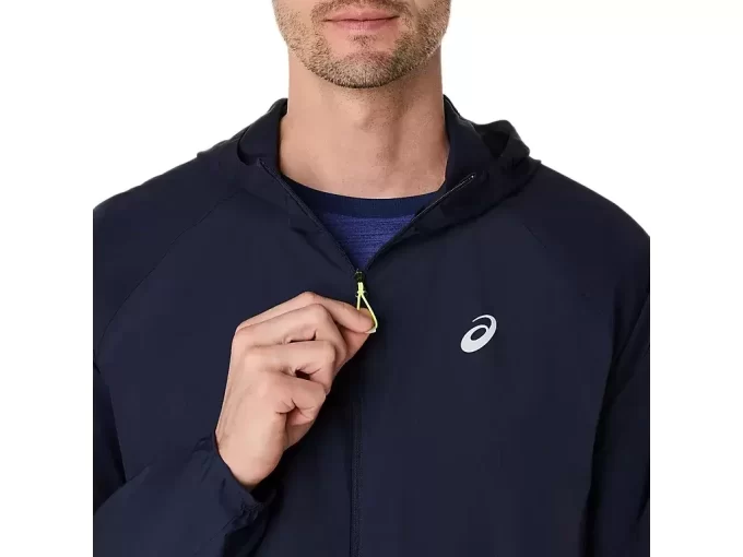 MAANTIETÄVARUSTETTU PAKETTAVA TAKKI