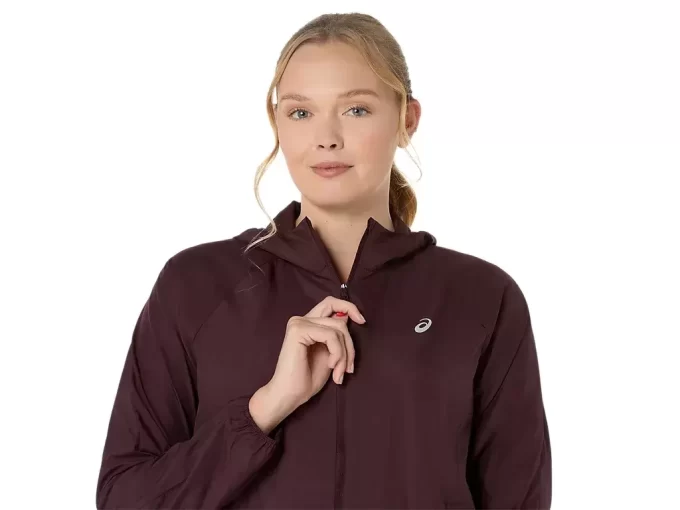 MAANTIETÄVARUSTETTU PAKETTAVA TAKKI