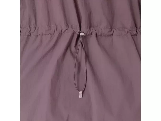 MAANTIETÄVARUSTETTU PAKETTAVA TAKKI