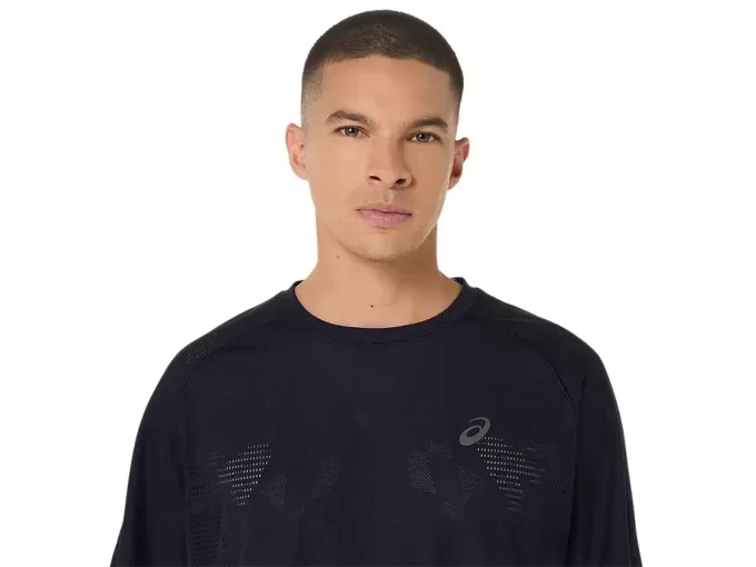 METARUN LYHYTHIHAINEN TOPPI