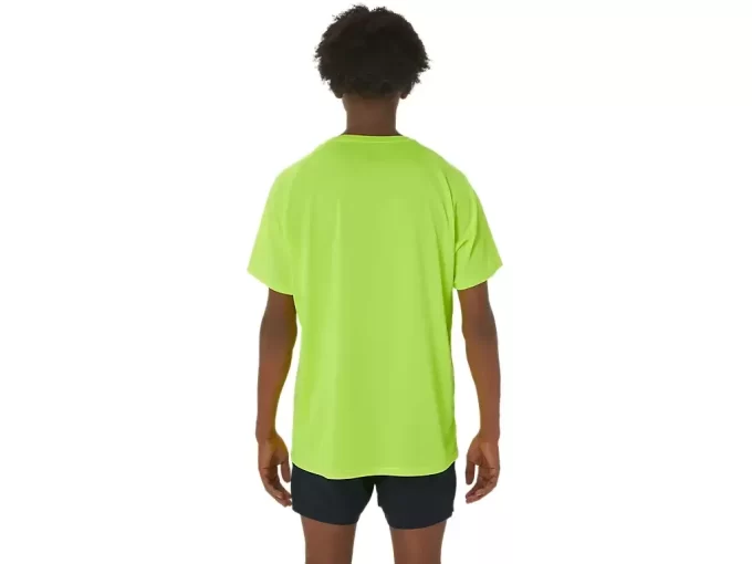 MIESTEN KENGÄT GRAAFINEN LYHYTHIHAINEN TOPPI