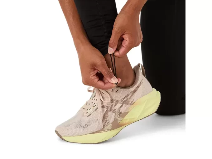 NAGINO RUN SÄÄDETTÄVÄT TIUKAT