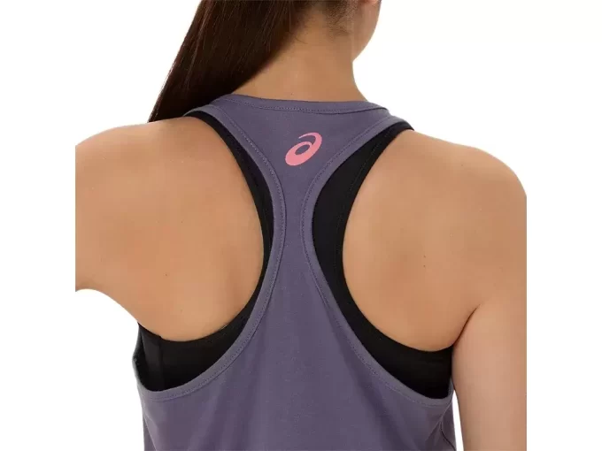 NAISTEN AURINGONKUKKA-TOPPI