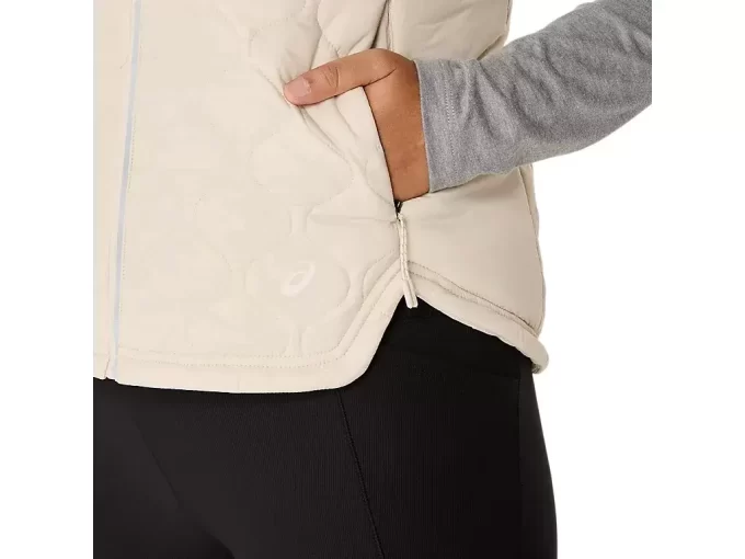 NAISTEN ERISTETTY TOIMITUSLIIVI 2.0