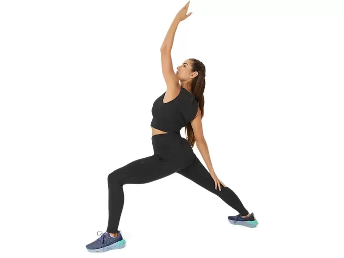 NAISTEN JOUSTAVAT TIKKAHOUSUT