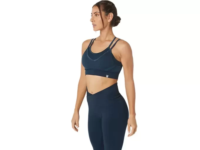 NAISTEN NAGINO SAUMATON RINTALIIVI