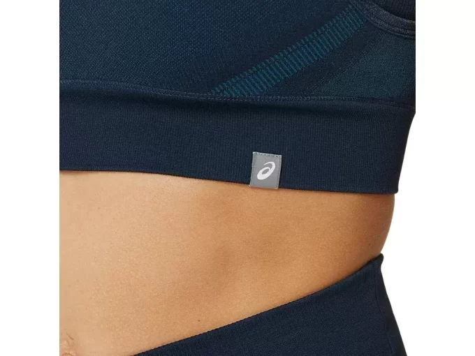 NAISTEN NAGINO SAUMATON RINTALIIVI