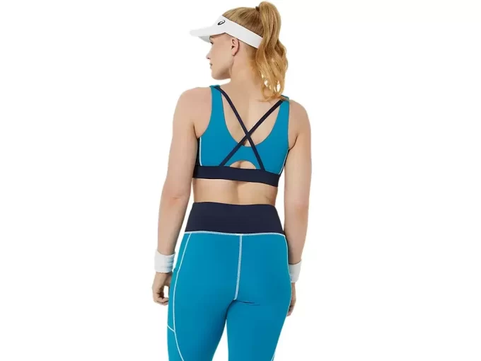 NAISTEN RINTALIIVI NAISTEN RINTALIIVI