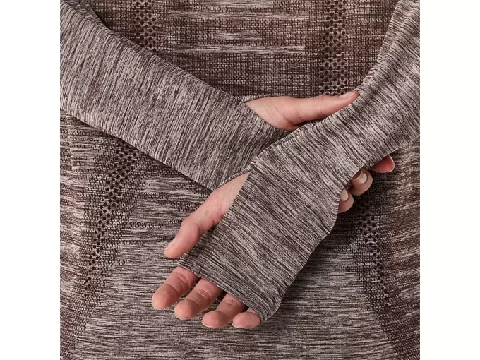 NAISTEN SAUMATON PITKÄHIHAINEN TOPPI