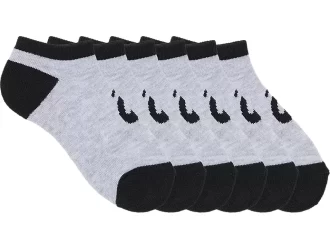 Nuorten invaasio Ei show’ta