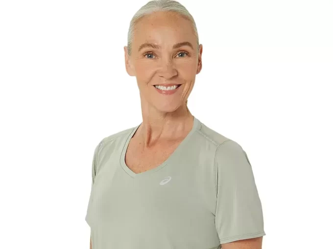 ROAD-MAANTIEKEVÄLLINEN V-AULA-AUKKOINEN LYHYTHIHAINEN TOPPI