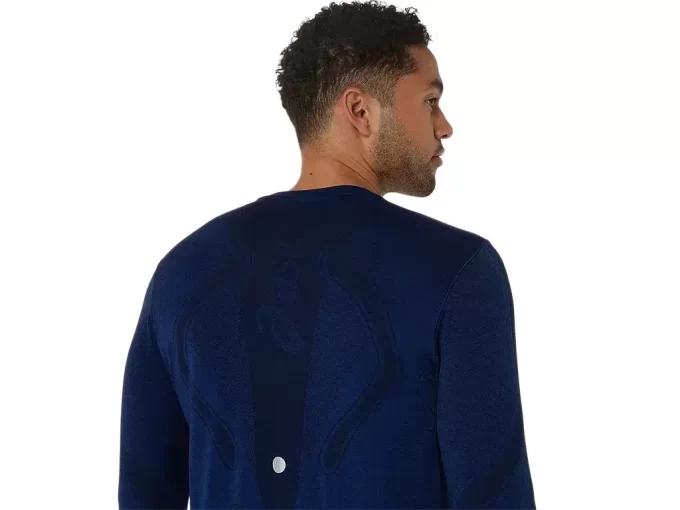 SAUMATON PITKÄHIHAINEN TOPPI TUOTEILTA