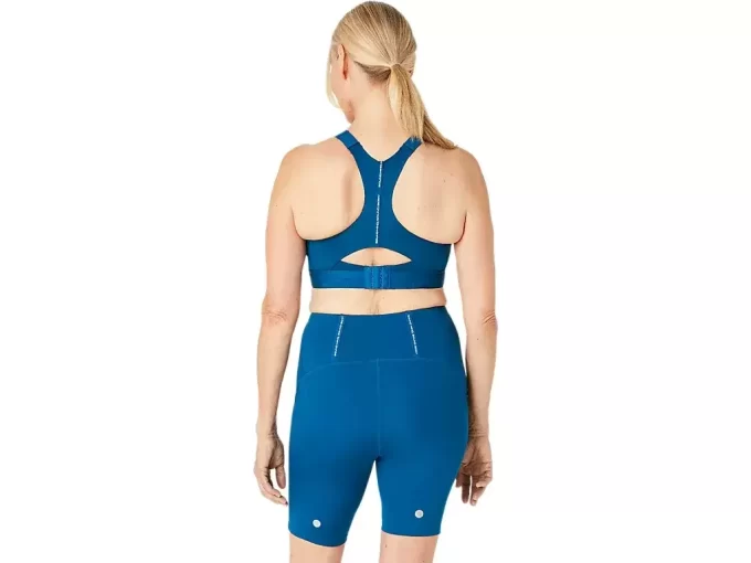 TIE-YHDISTELMÄLÄINEN RINTALIIVI