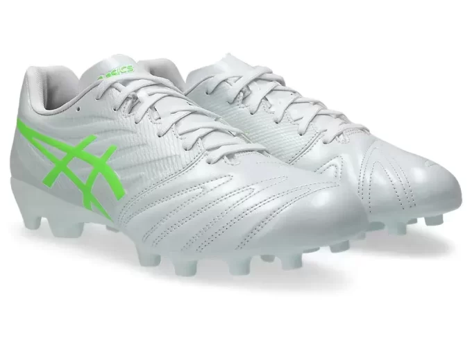 ULTREZZA CLUB 3 LEVEÄ ULTREZZA CLUB 3 LEVEÄ