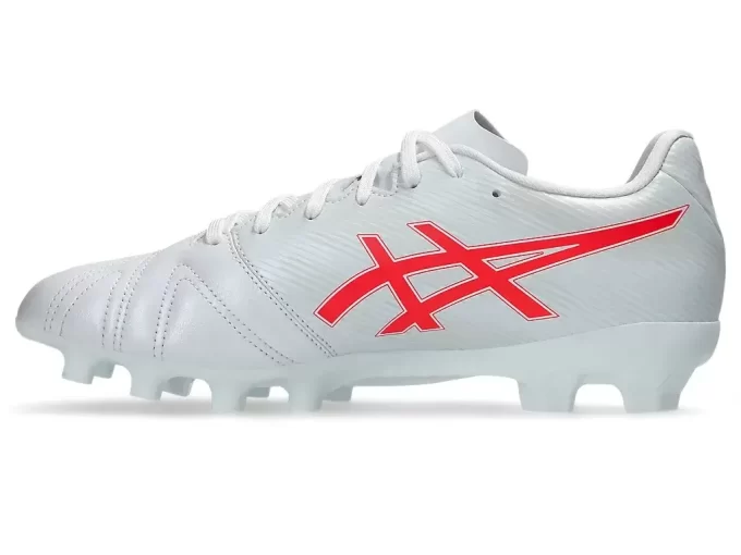 ULTREZZA CLUB 3 LEVEÄ